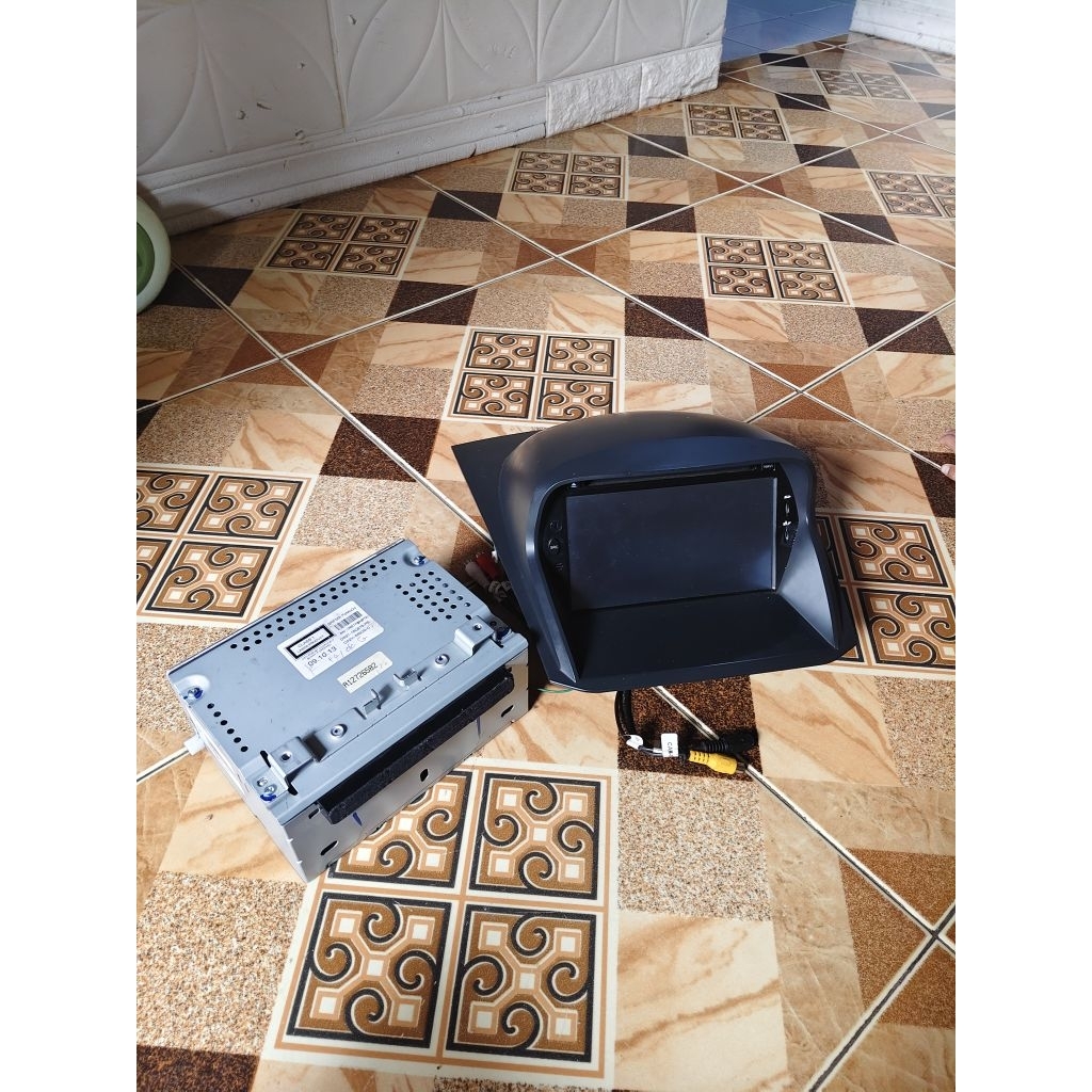 Head Unit audio radio amplifier Ford Fiesta