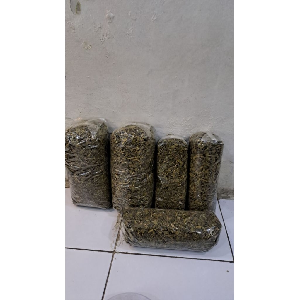 Teh hijau kering Asli taraju tasikmalaya berat 1 kg