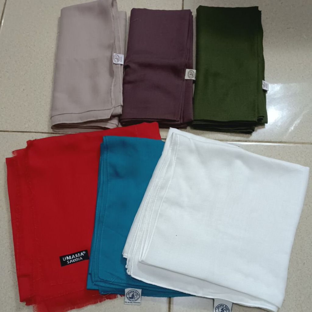 Kerudung/Hijab/Jilbab Segi 4 Merk "Umama Scarf" Preloved