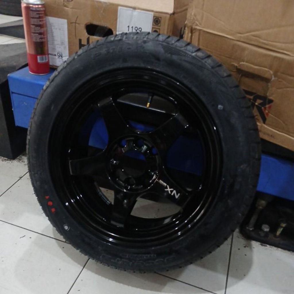 paketan velg r15 + ban 195 55 accelera 651 sport