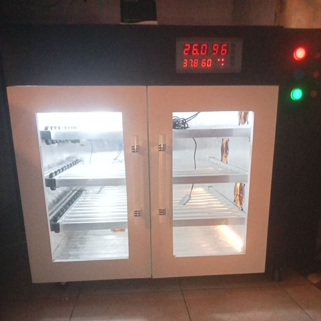 Mesin tetas telur kapasitas 300butir full otomatis