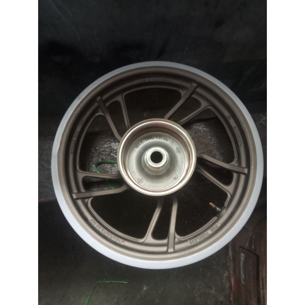 velg belakang vario 150 new original