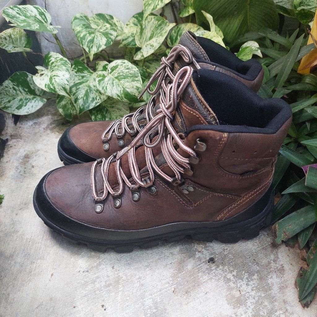 Sepatu hiking second meindl size 41(26cm)