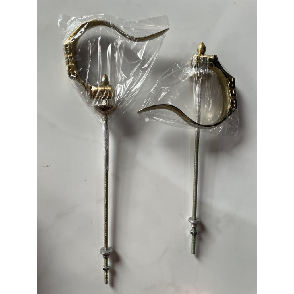 Gantungan Sangkar Kandang Burung Murai Kotak atau Lovebird BnR B&R Gold Original Asli