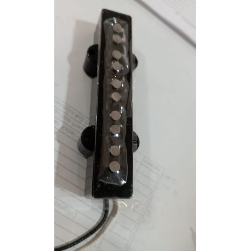 pickup bass alnico 5string