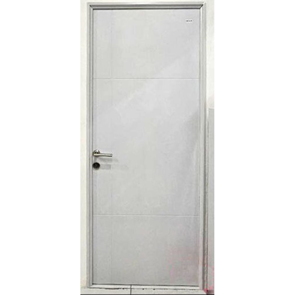 Pintu Kayu Putih dengan Kusen Aluminium
