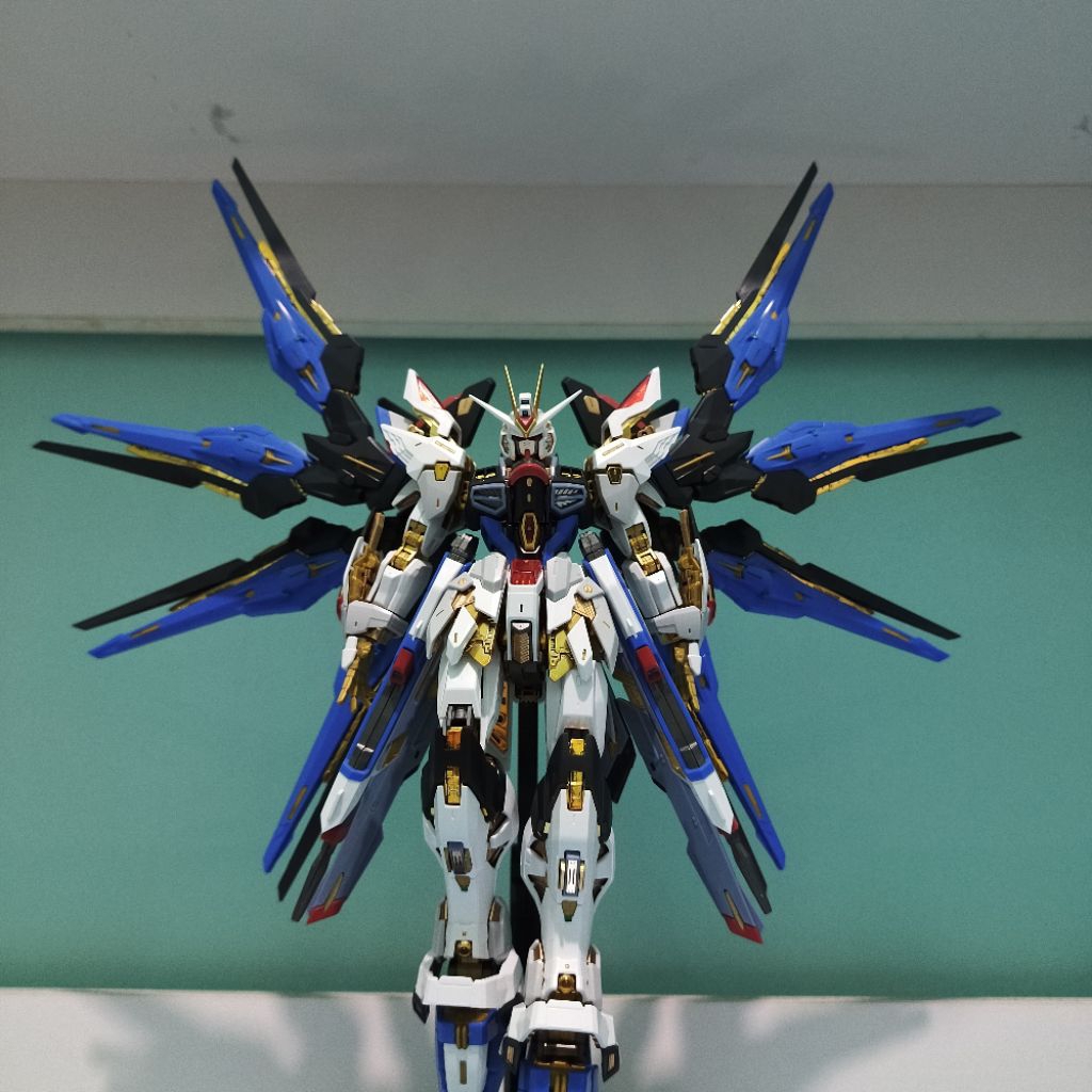 Changlong MGEX Strike Freedom + Wing Effect