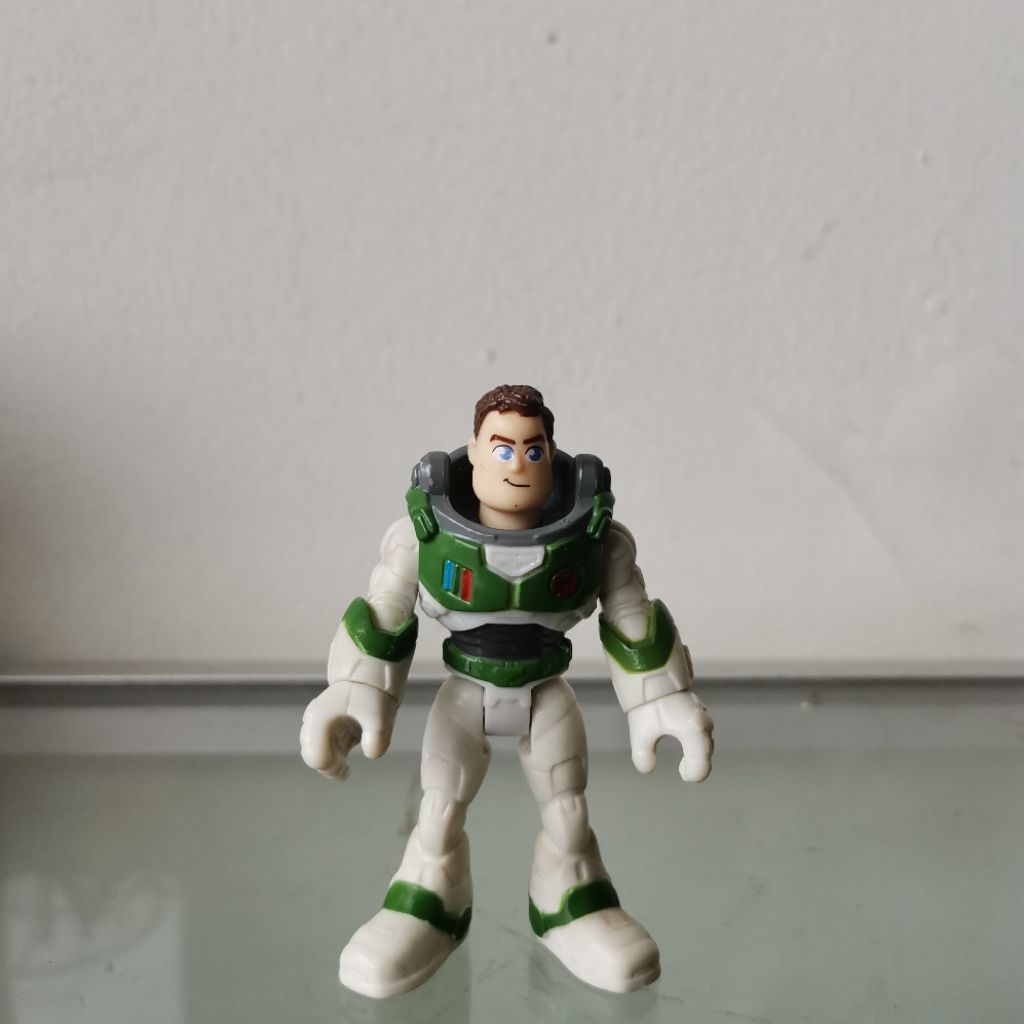 Buzz lightyear disney pixar