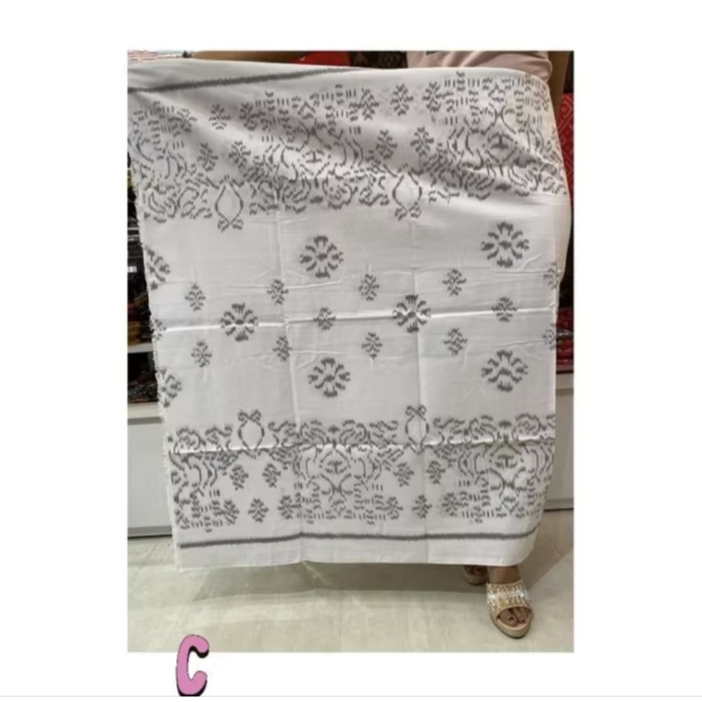 KAIN TENUN ENDEK CSM BALI PUTIH BERSIH