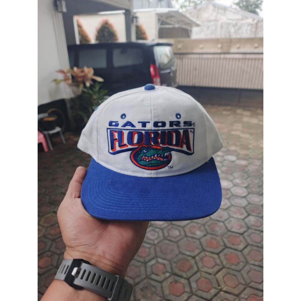 Topi Vintage FLORIDA GATORS By COVEE YOUNGAN