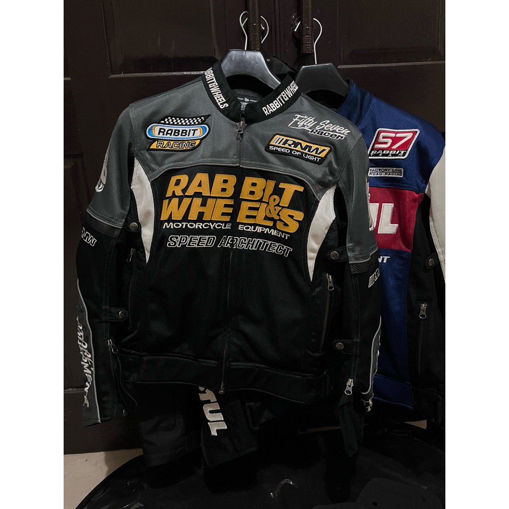 Rabbit and Wheels Carbon v2