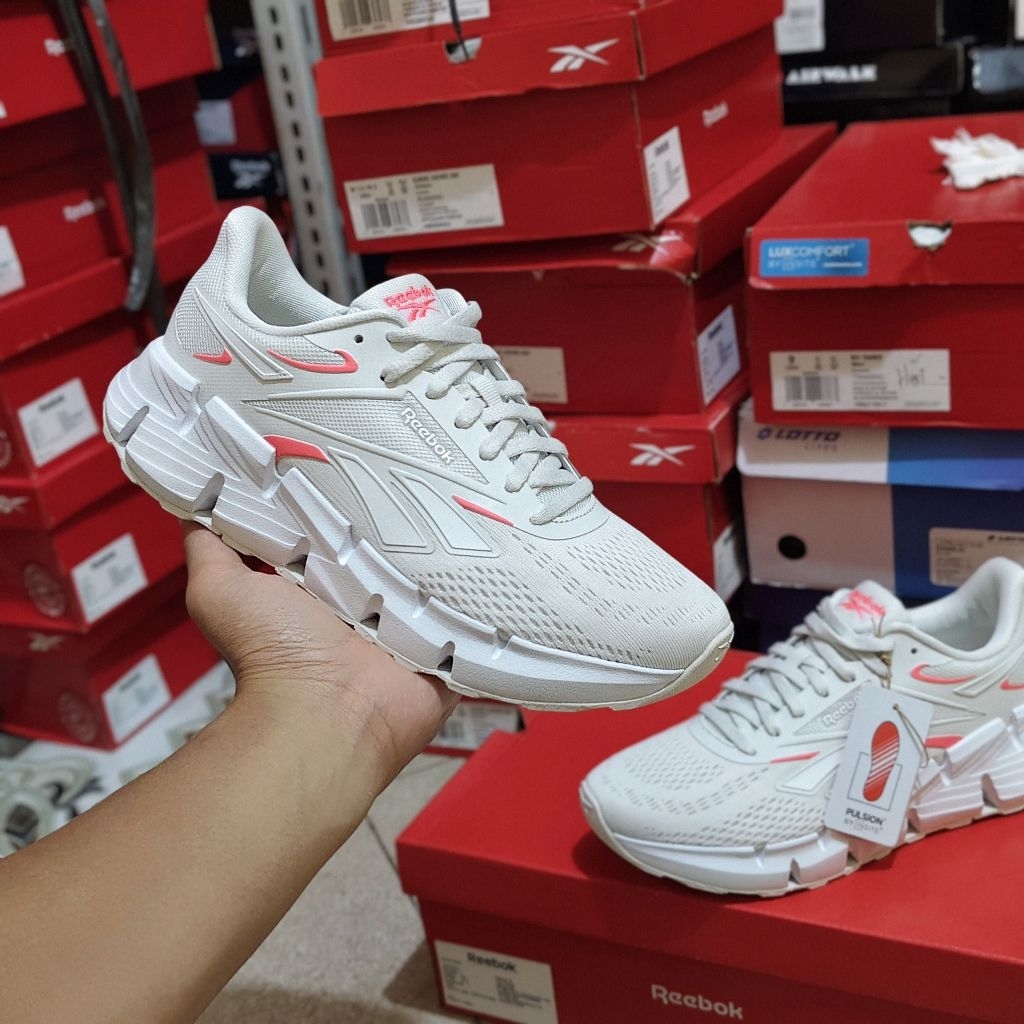 REEBOK ZIG DYNAMICA 6 WOMEN