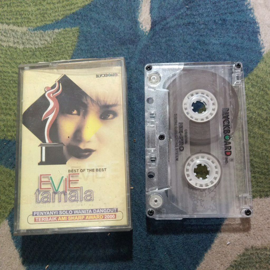 KASET PITA BEST OF THE BEST EVIE TAMALA