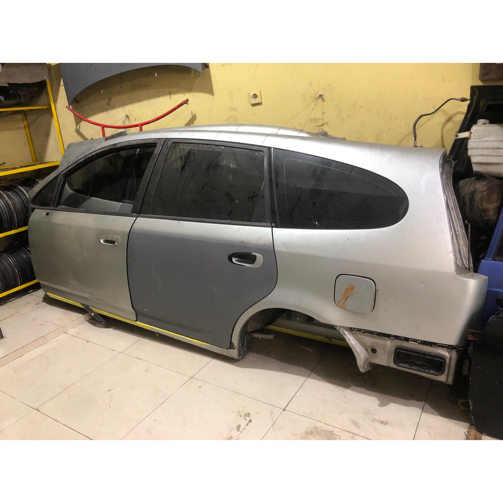 body samping honda stream 2002-2004