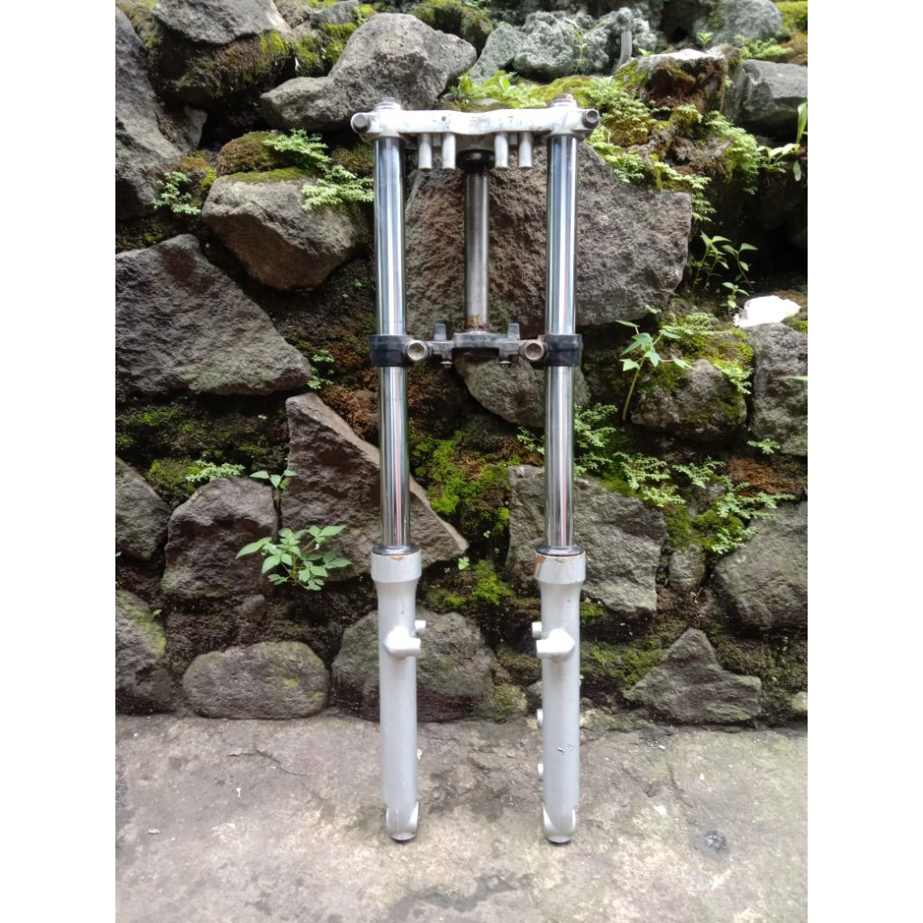 Shockbreaker Depan Suzuki Thunder 125 Original