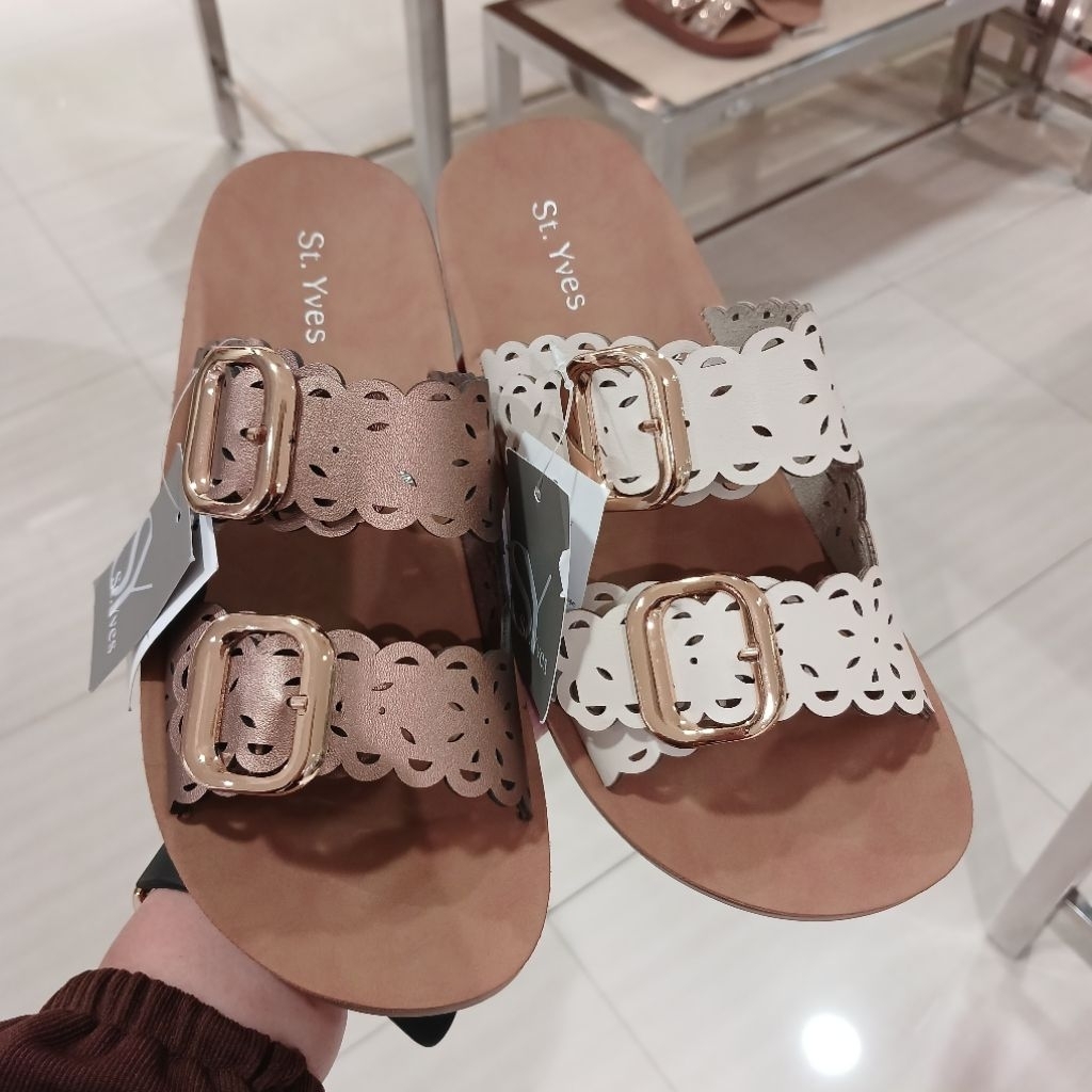 sandal wanita flat ST.YVES ori dari matahari