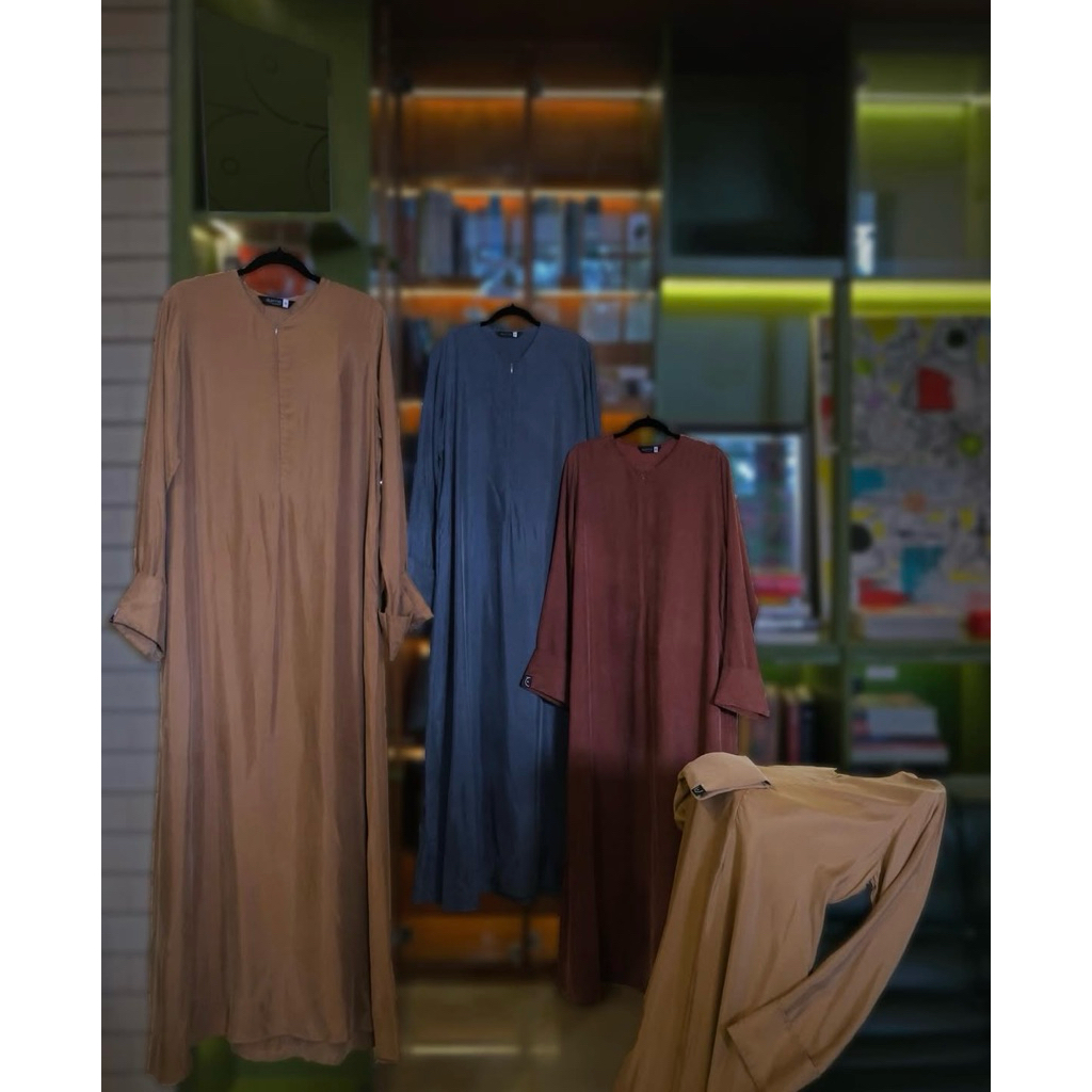 MUNAA ROYAL BLUE M ALJENNA.ID