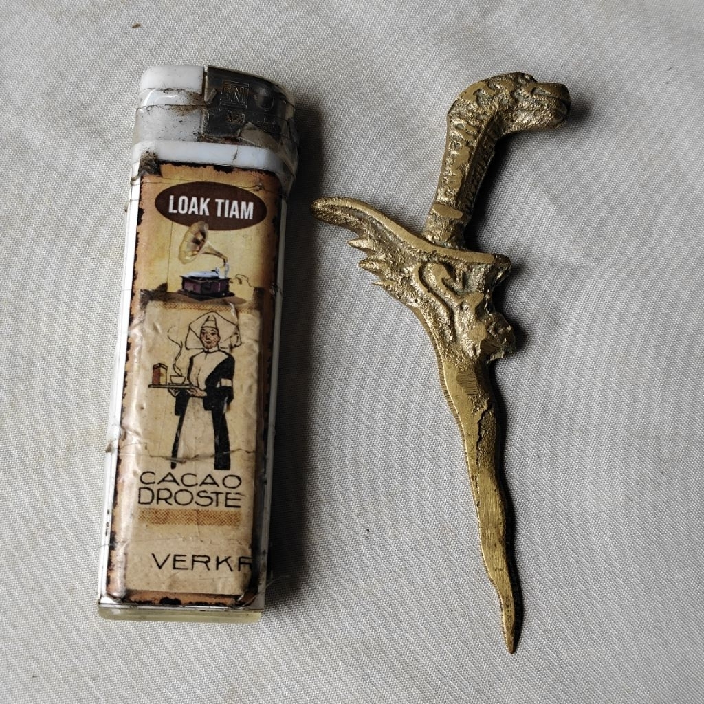 Pajangan Vintage NOS Miniatur Keris Kuningan