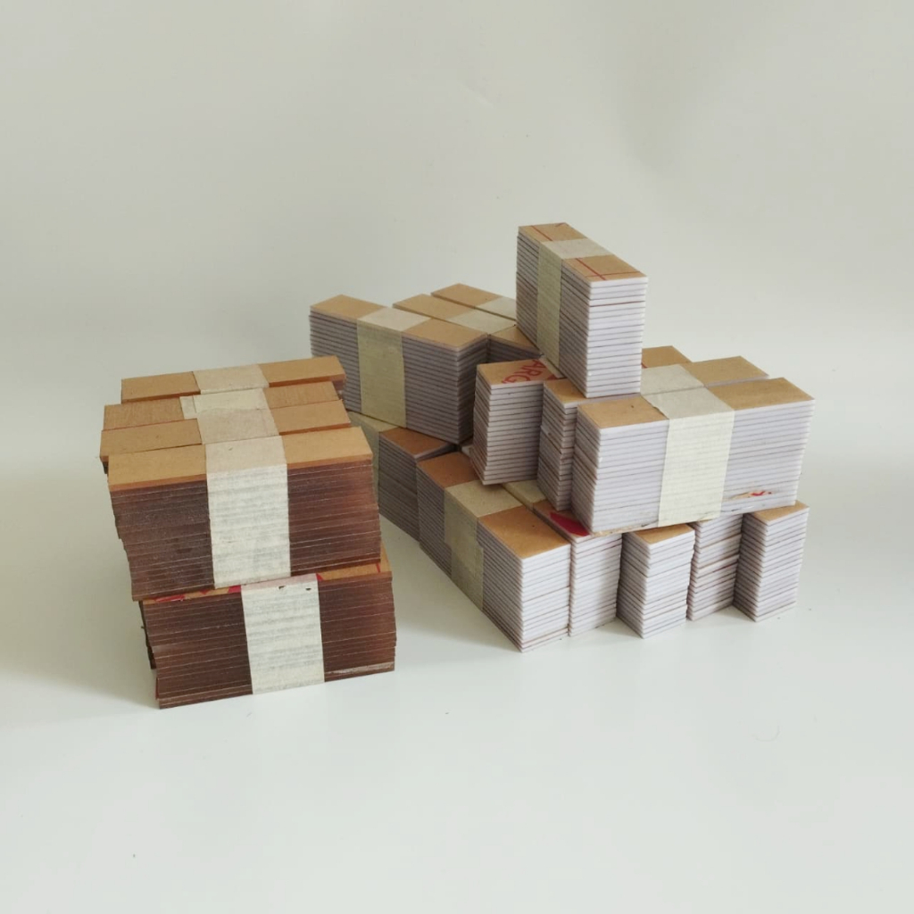 Mdklaser Nama Dada Bahan Nametag/Papan Nama Akrilik Polos 2 cm x 8 cm