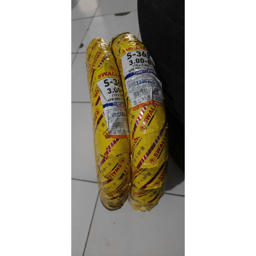Ban Luar Gerobak Dorong. Merk : Swallow. Ukuran : 3.00-8. Tipe : S-369 4PR (BUNGKUS). Biasa digunaka
