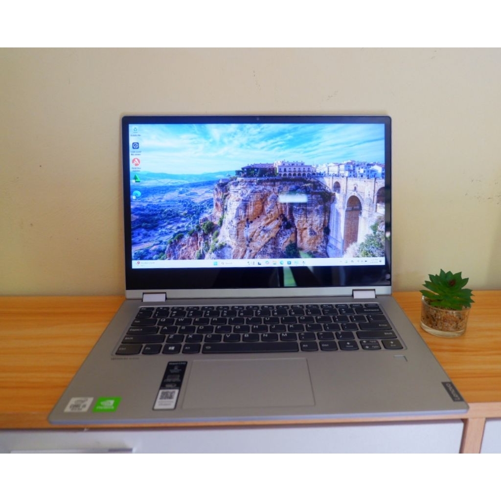 Lenovo C340 14IML, intel core i5 gen 10, 8/512GB, Touchscreen, dual VGA, Minus