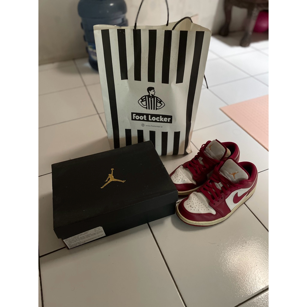 sepatu jordan low ori