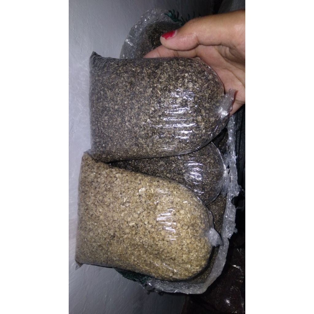 Karak tiwul/ nasi tiwul instan