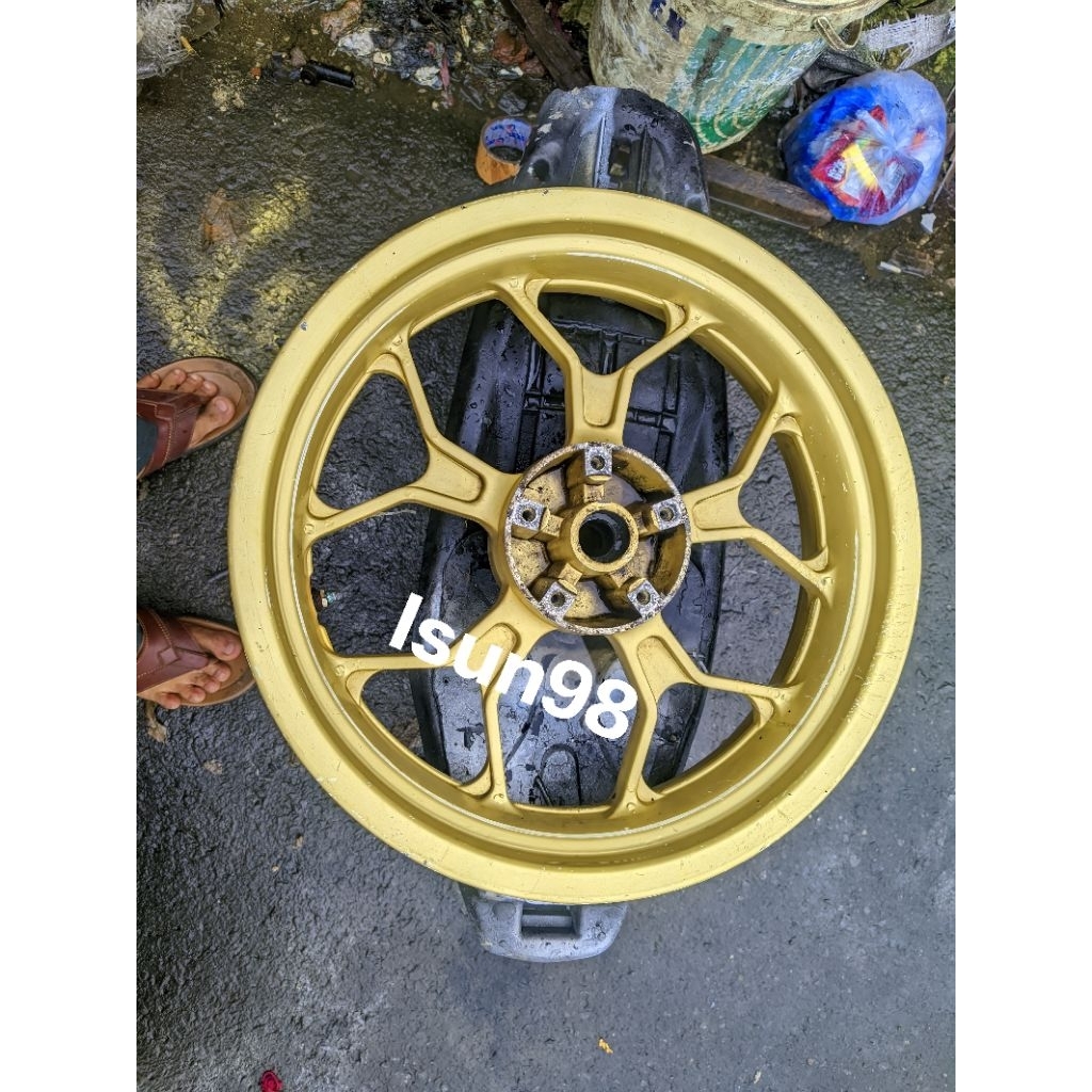 VELG BELAKANG VROSII LEBAR 4.50 YAMAHA R15 V2 VIXION NEW MX KING XABRE ( SEKEN ) COPOTAN ORIGINAL