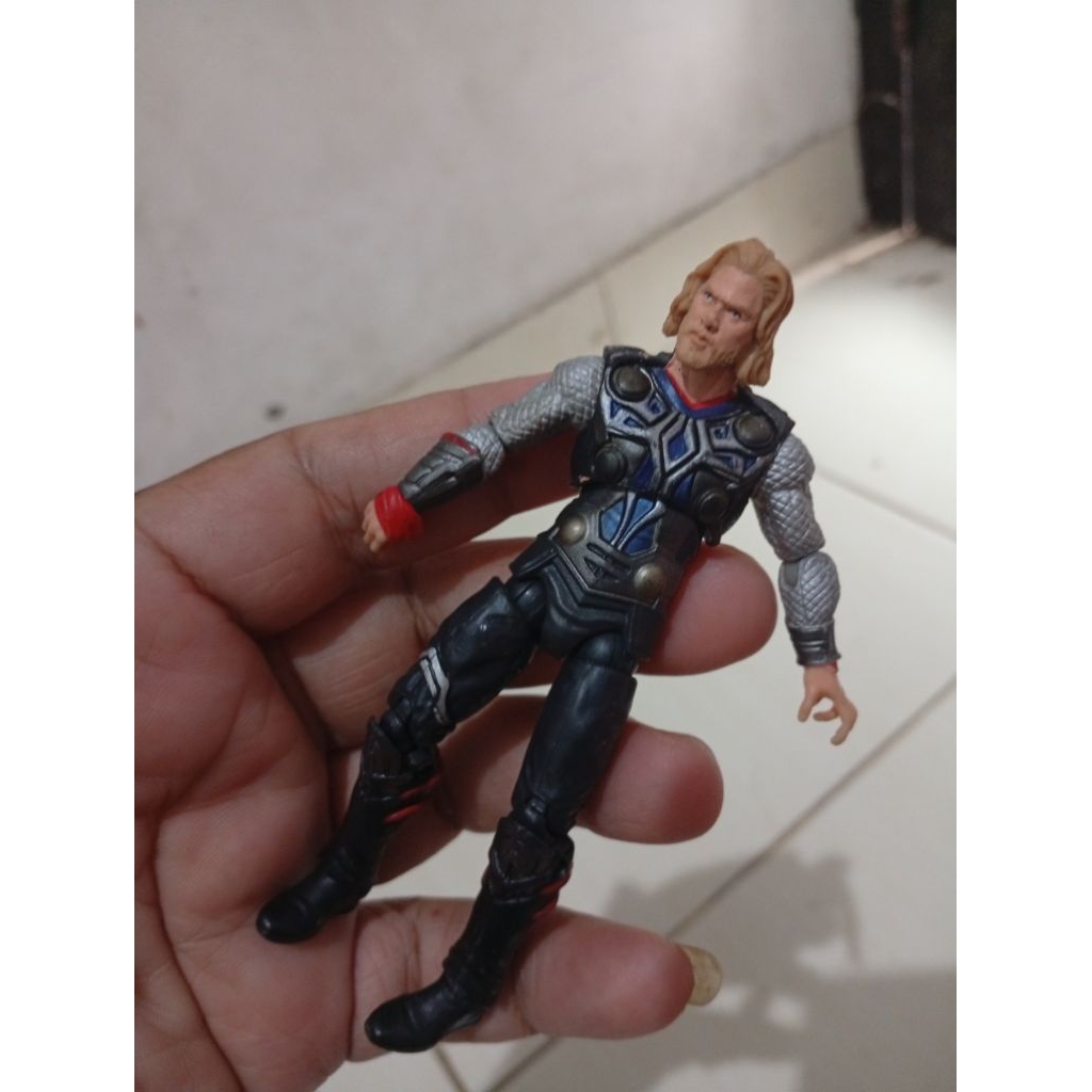 figure Marvel legends thor