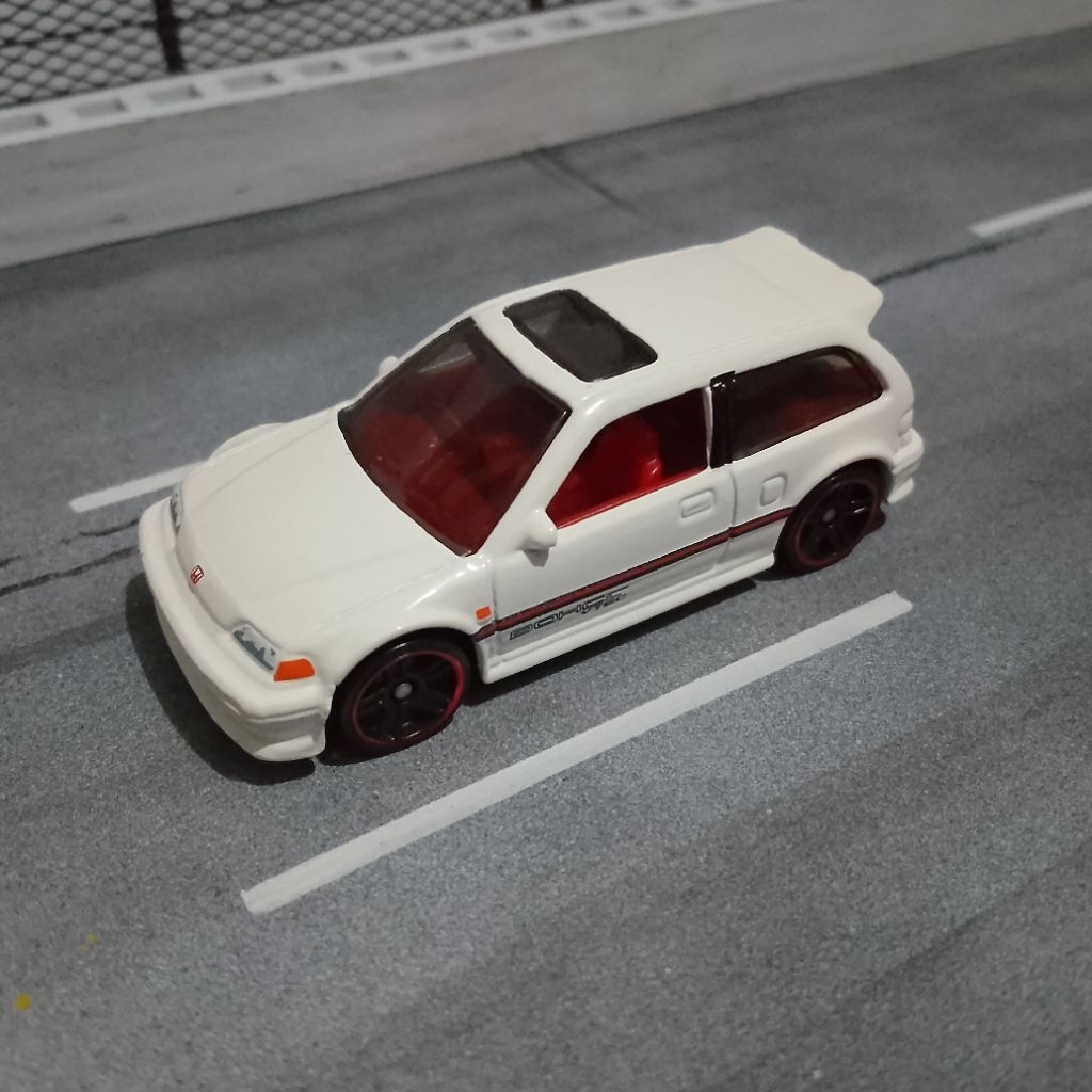 Hot wheels regular 1990 honda civic ef white loose
