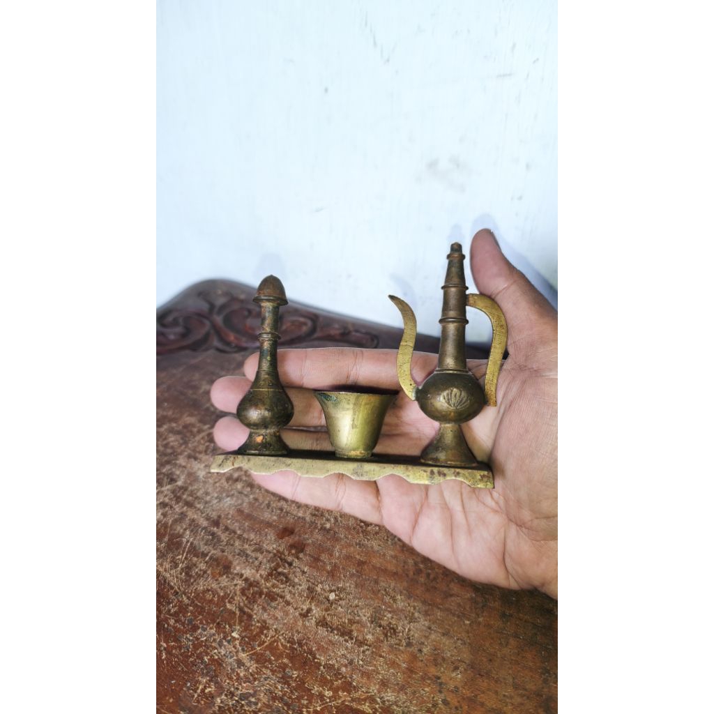 Tempat Lilin Kuningan Antik Bentuk Teko Set Jadul