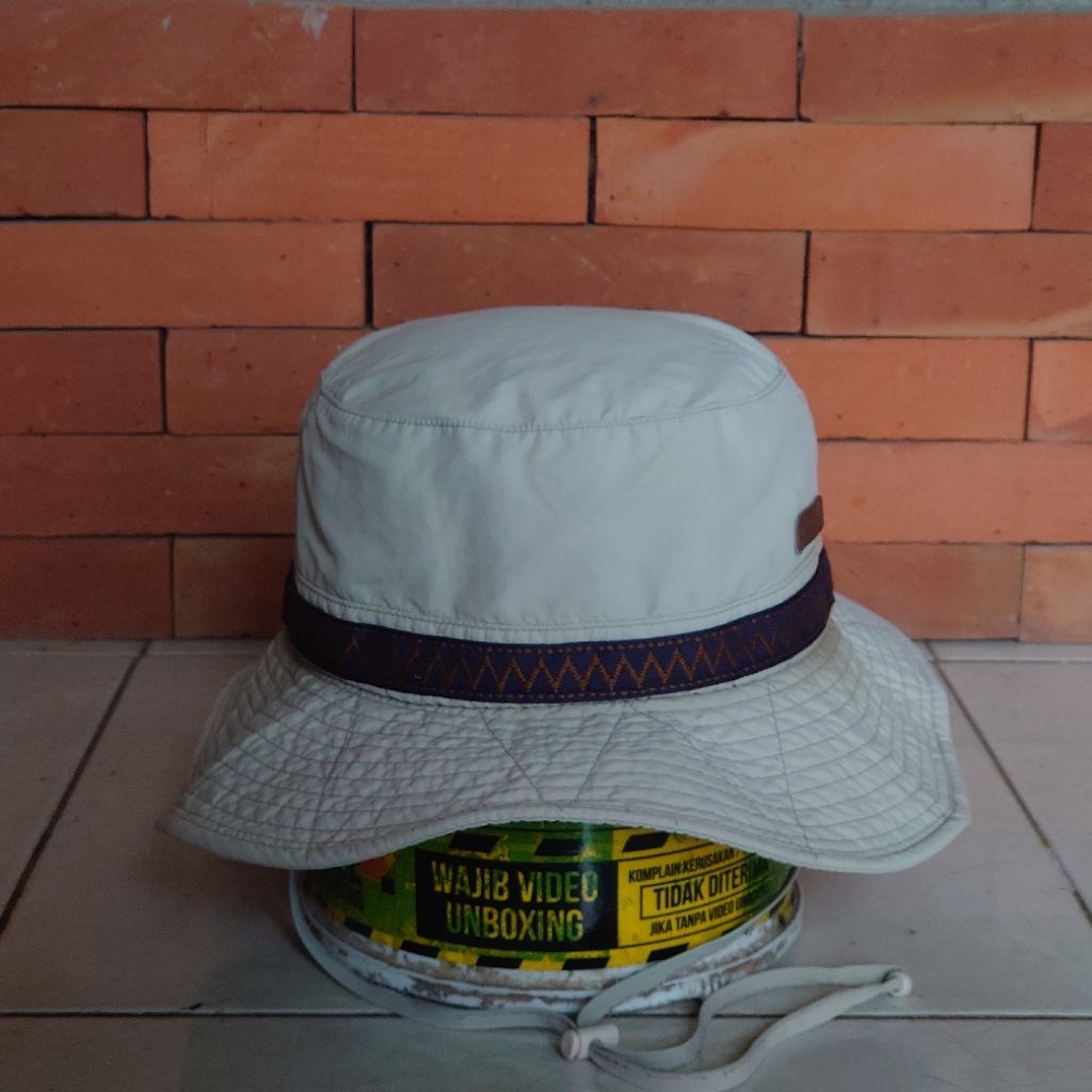 TOPI OUTDOOR RIMBA BAKET DEUTER ORIGINAL