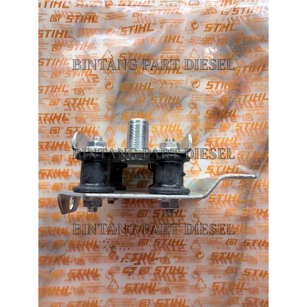 Base Engine Plat dudukan segi 4 bg328 / fr3001  mesin potong rumput 2tak Stihl