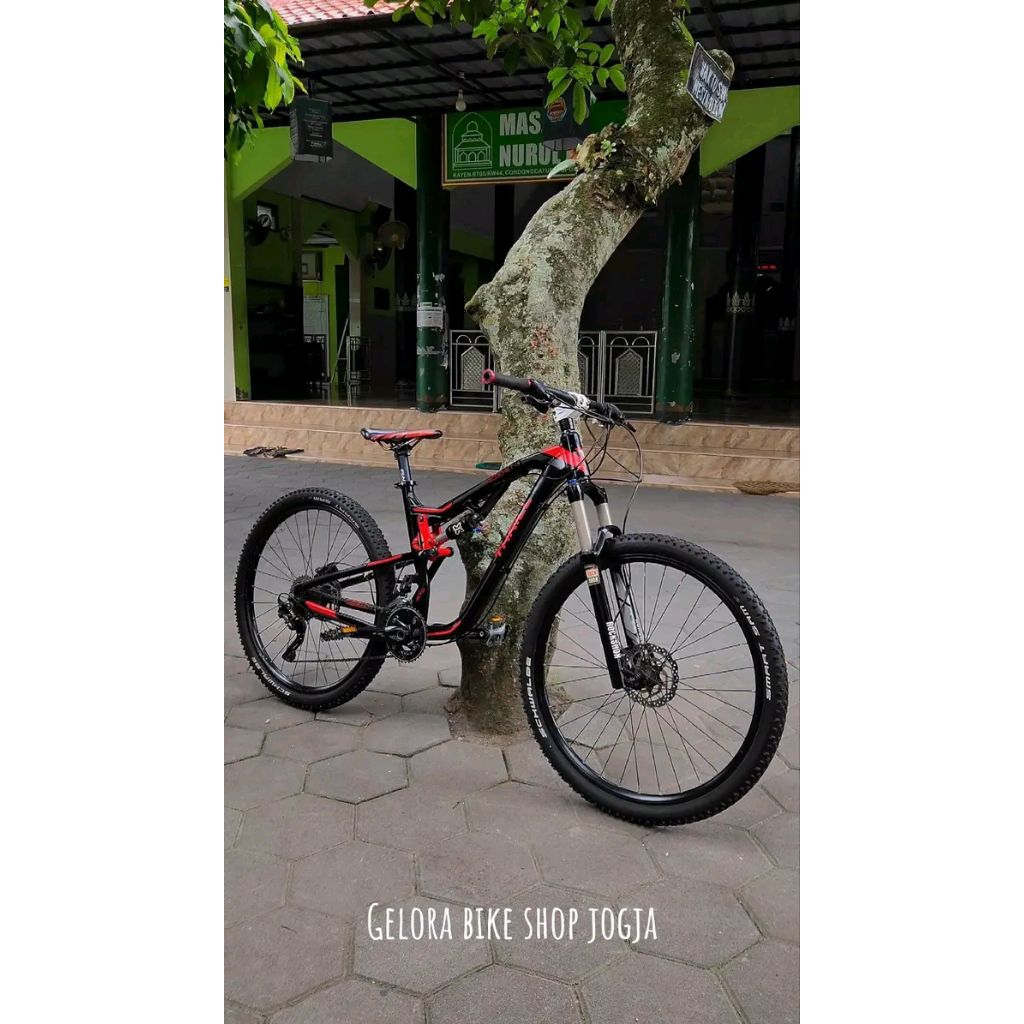 Thrill richocet 1.0 Sz M 27,5 (Sepeda bekas)