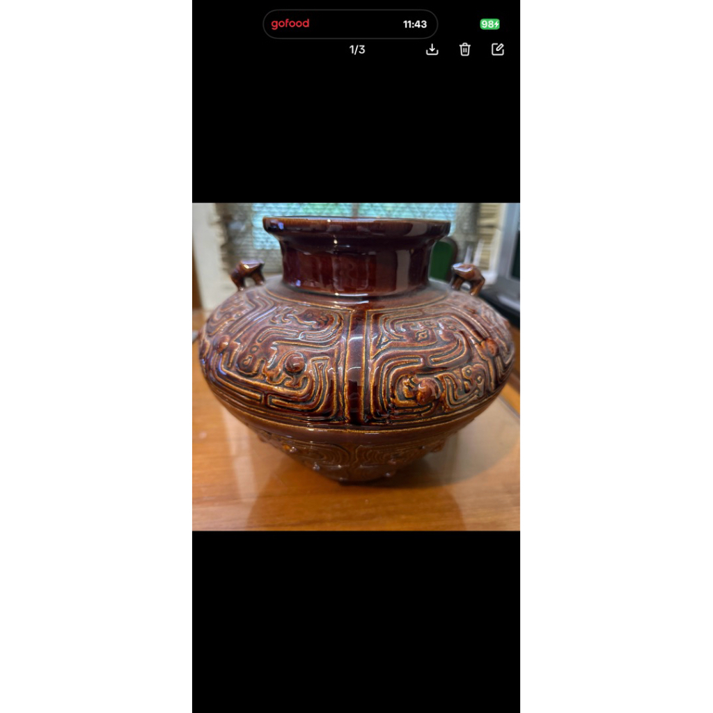 Guci keramik China antik  tinggi 21cm