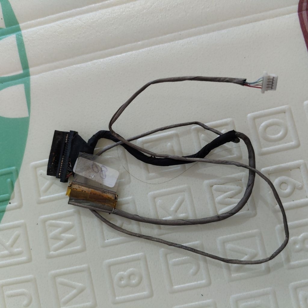 fleksibel flexsibel lcd laptop ACER Z1401