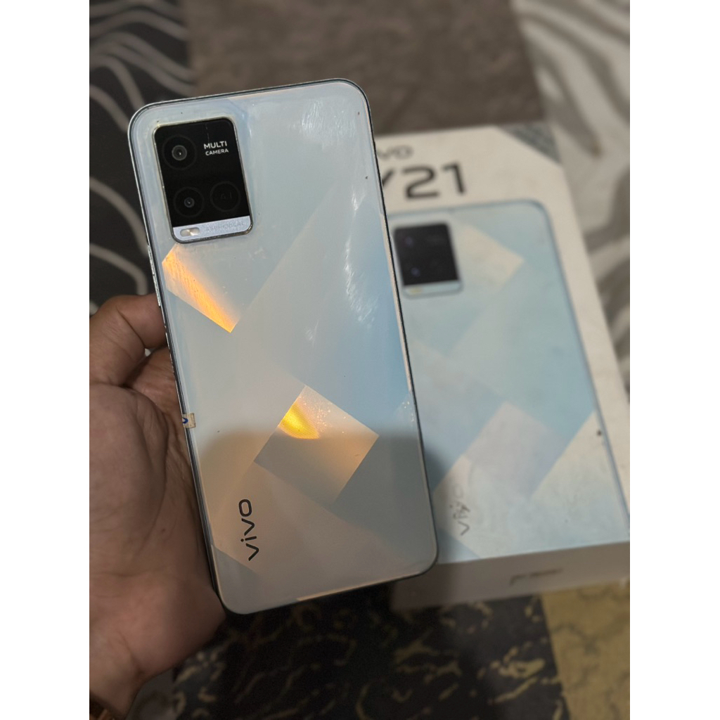 handphone vivo y21 ram 4/64