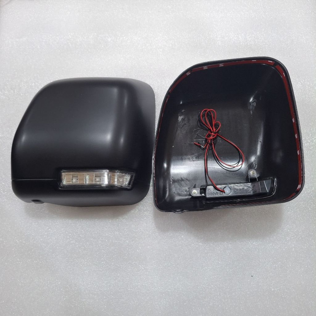 COVER SPION PLUS LAMPU SEIN UNTUK MOBIL LUXIO MODEL TEMPEL