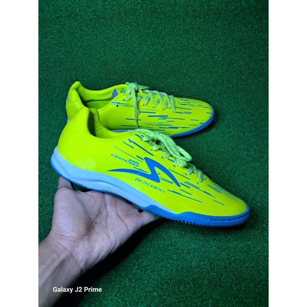 ls reborn safety yelow sz 42 second top