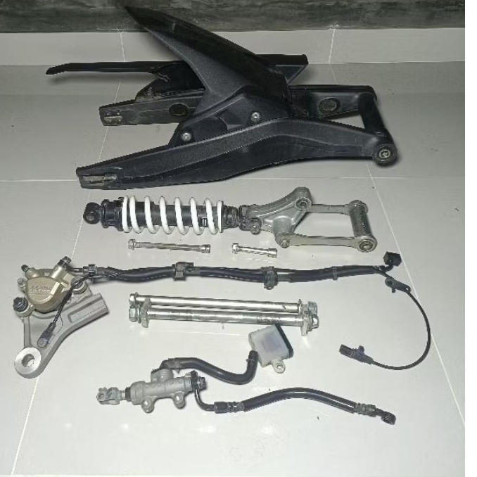 swing arm CBR250RR original