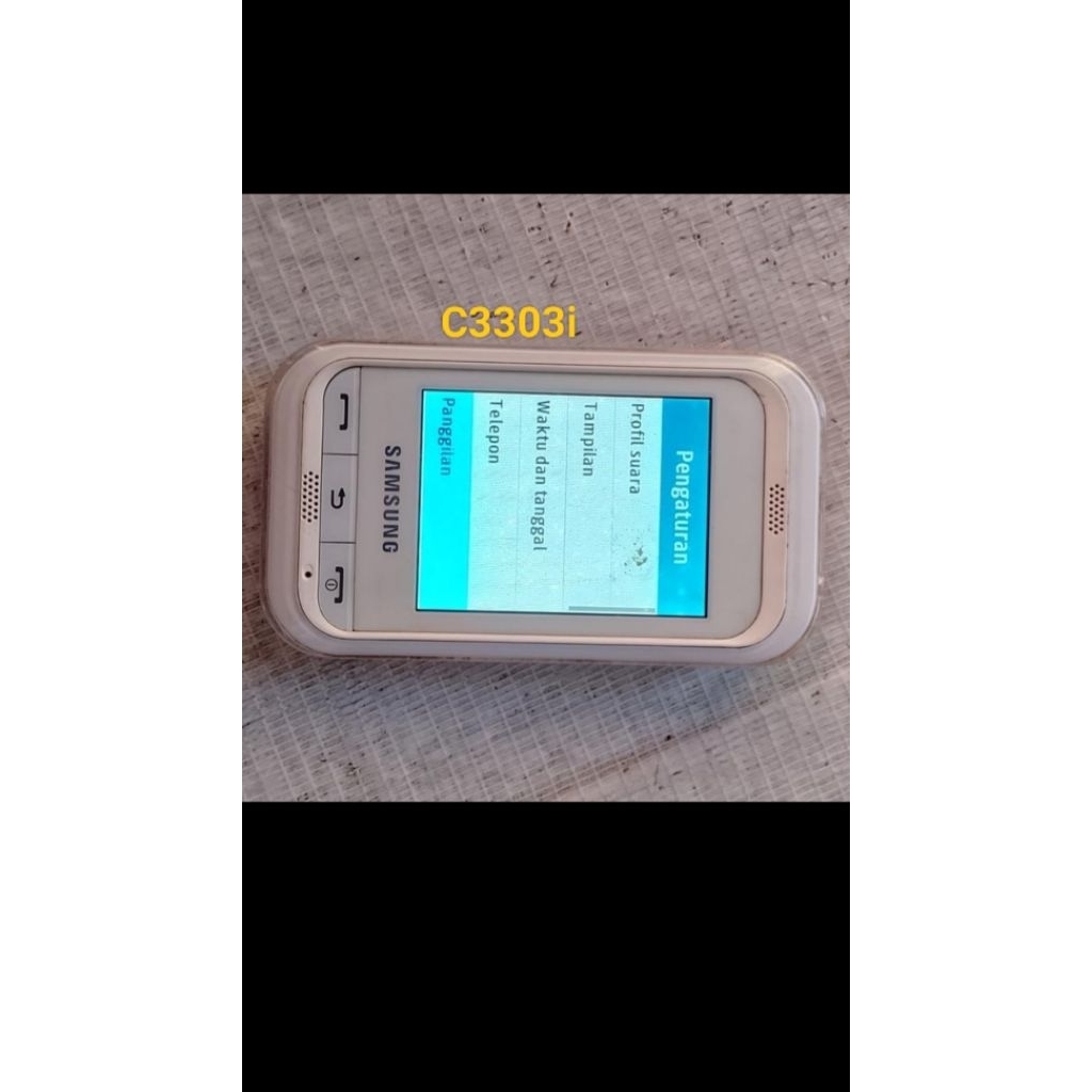 Samsung Champ C3303i masih hidup minus baterai