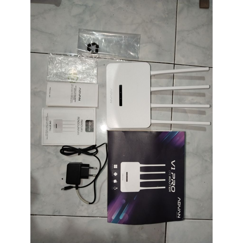 ADVAN CPE V1 Pro Modem + Wifi + Router + 4G LTE Unlock All Operator 4 Anthena (KONDISI SECOND BACA K