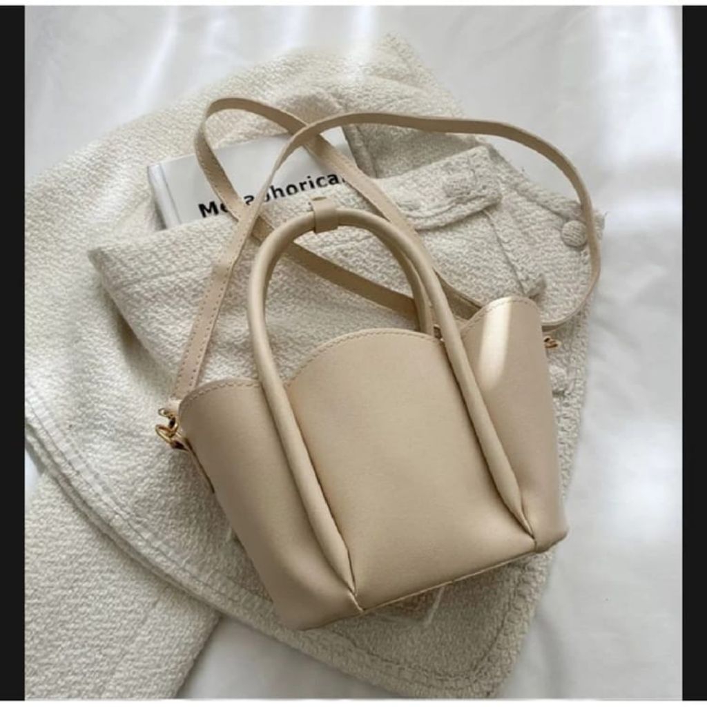 shakira tas slempang wanita elegan simple