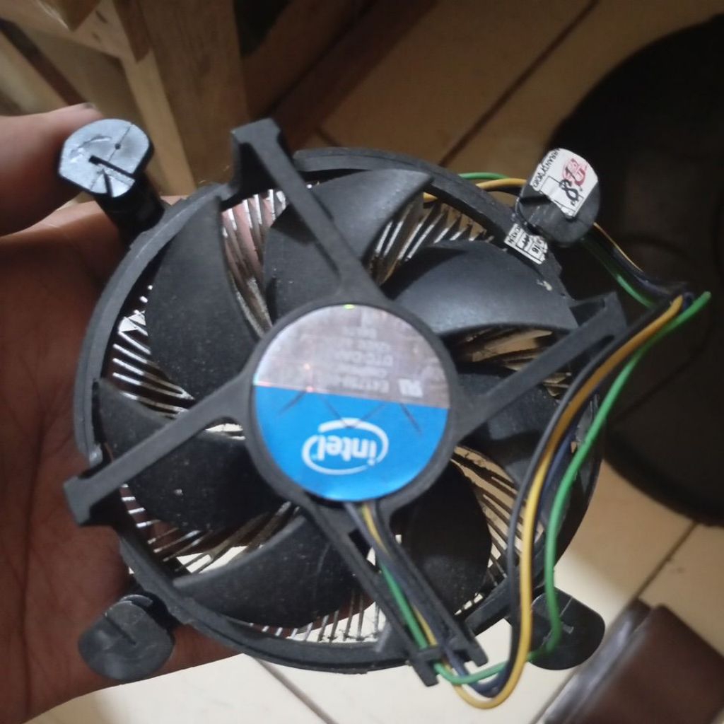 Heatsink Intel LGA 775/1155 - Kipas Prosesor Original dengan Desain Fleksibel