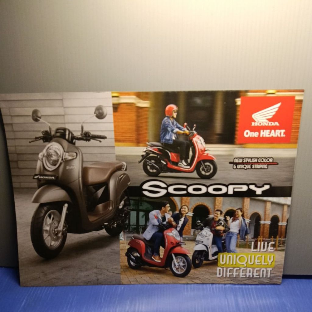 poster brosur leaflet Honda Scoopy sporty dan stylish