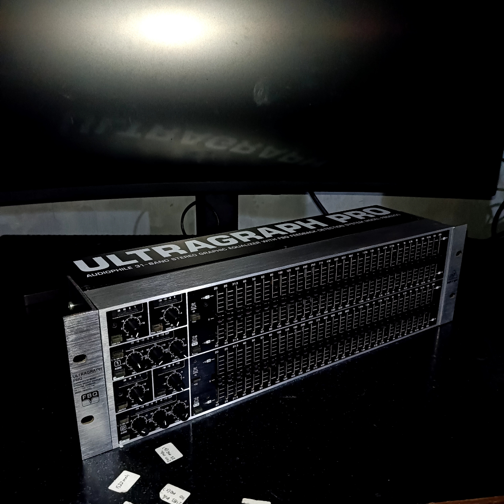 Equalizer grafis behringer FBQ6200 second normal