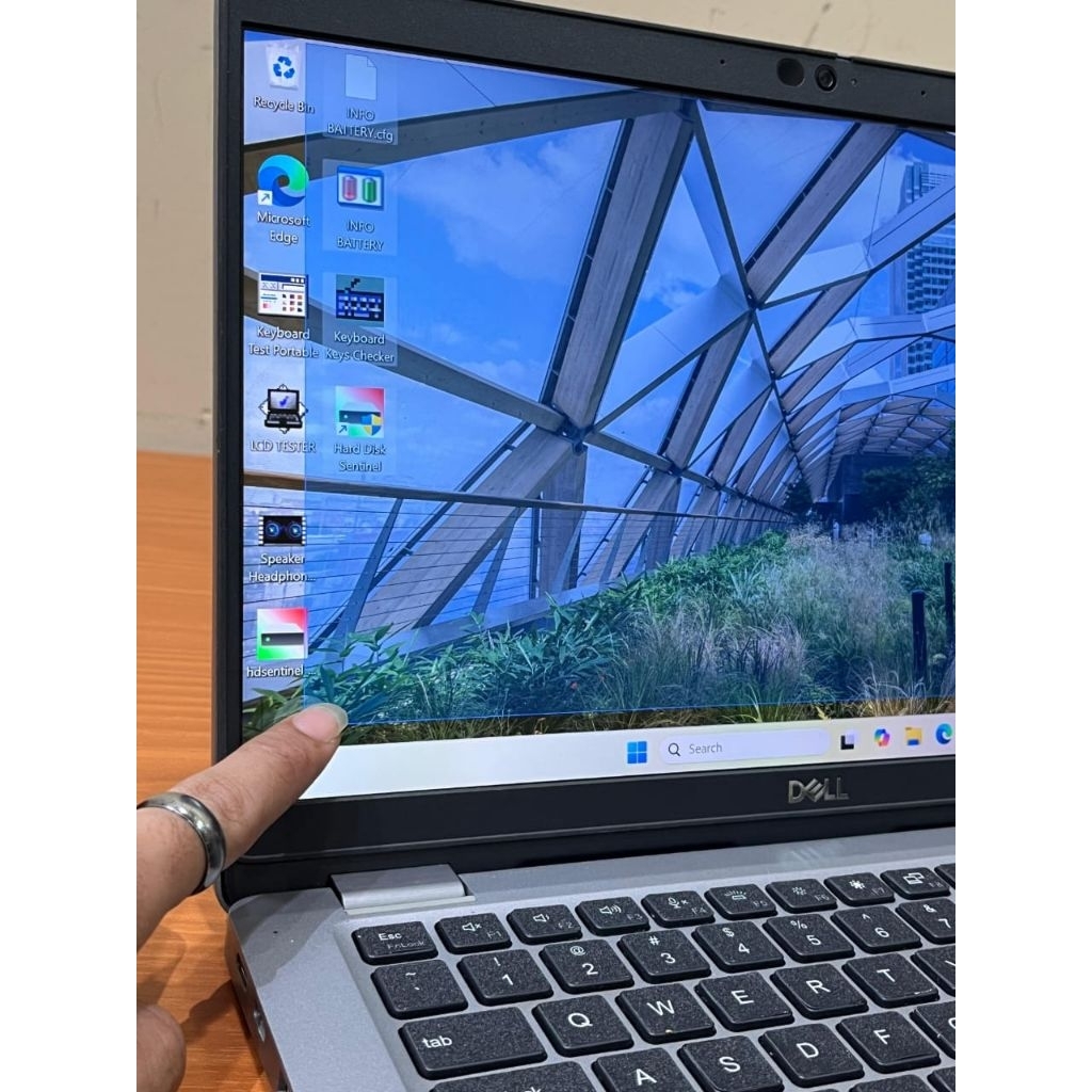 Dell Latitude 5320 Touchscreen Core i7 1185G7 (11th Gen) RAM 16 GB SSD 512 GB