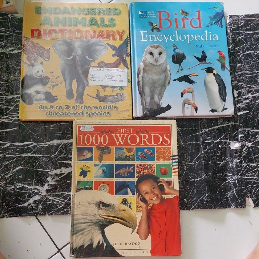 BUKU FIRST 1000 WORDS,BIRD ENCYCLOPEDIA,ENDANGERED ANIMALS DICTIONARY