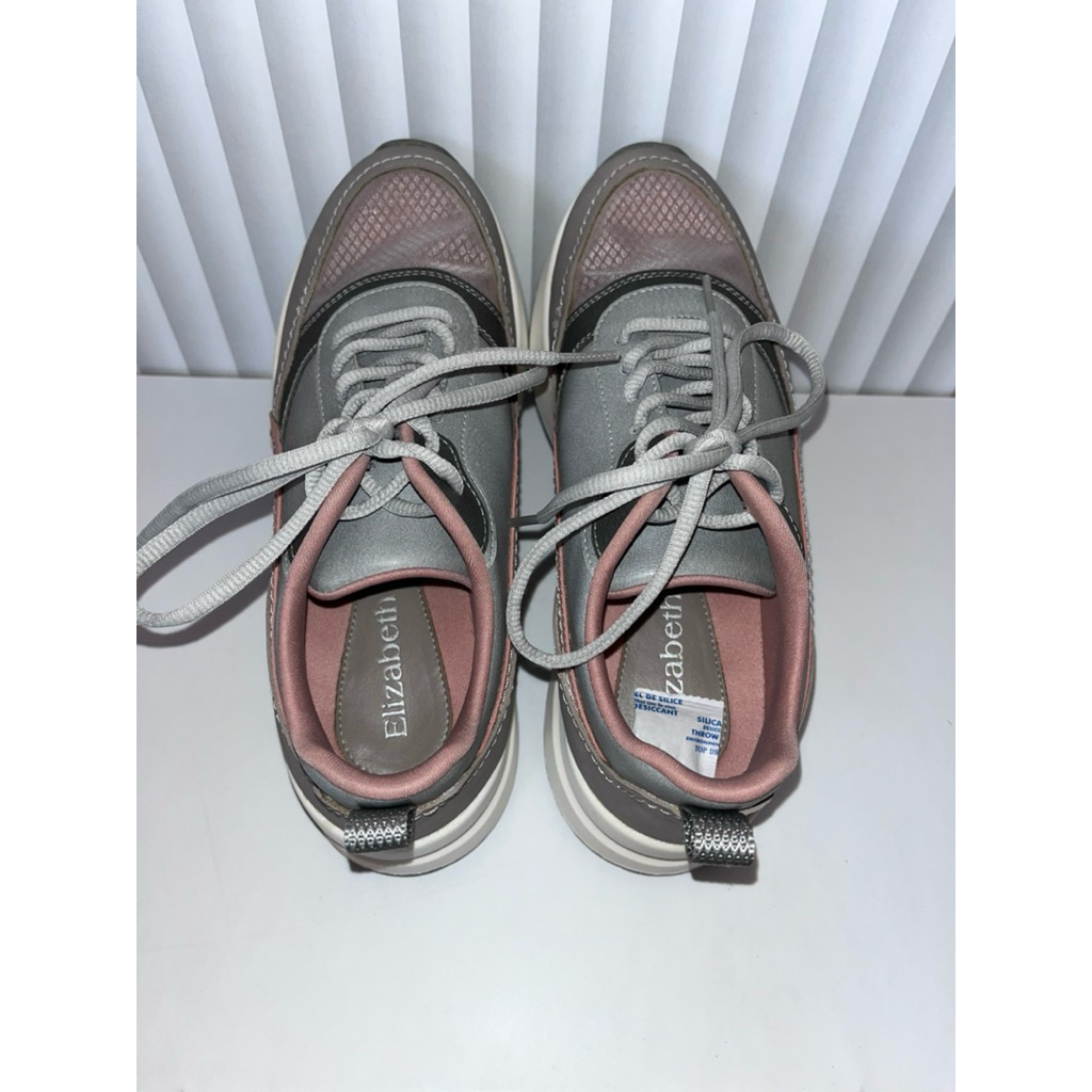 sepatu Elizabeth