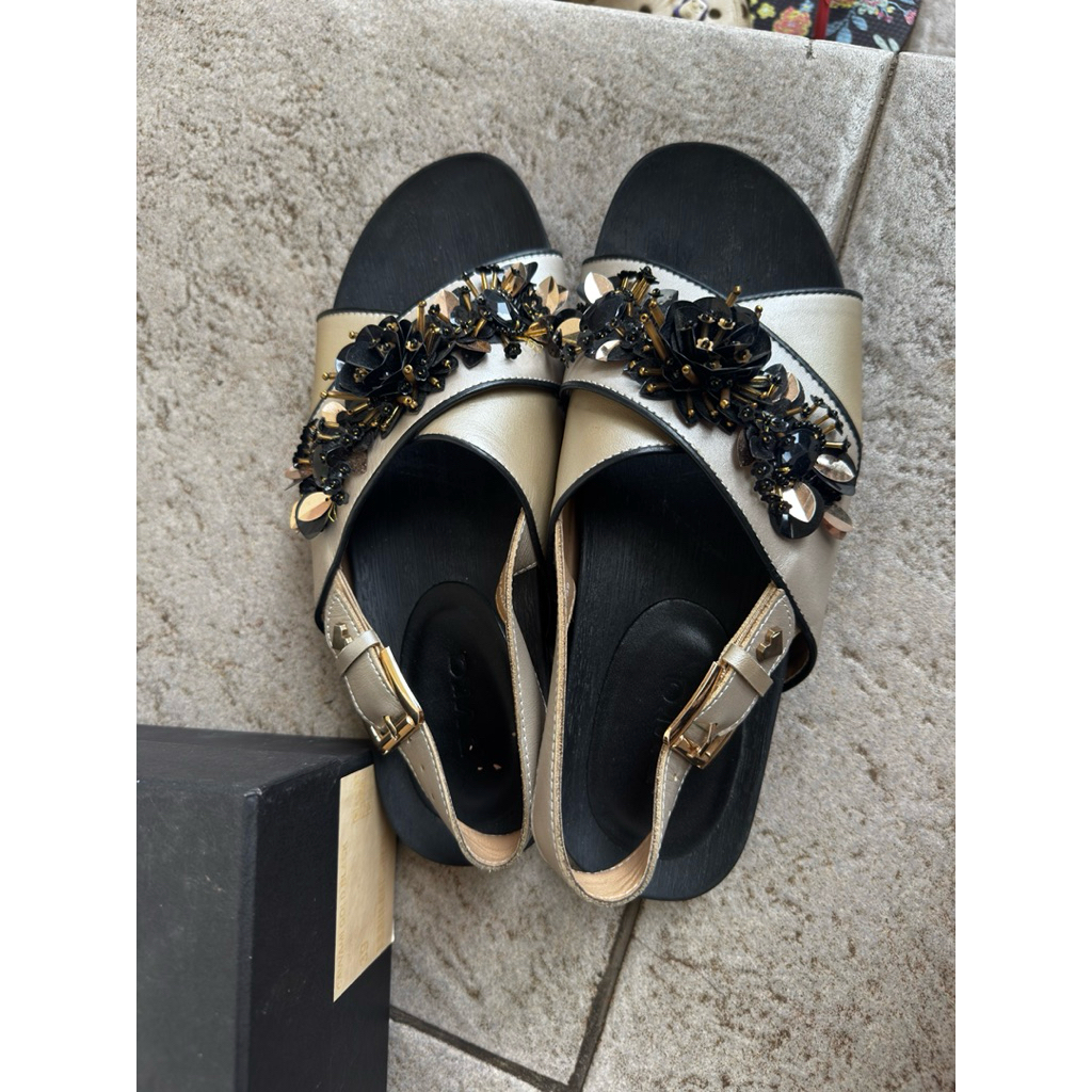 pvra cavvami bronze sandal